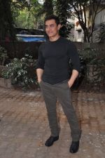 Aamir Khan at Talaash success meet in Bandra, Mumbai on 4th Dec 2012 (37).JPG